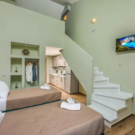 Kozanos With Private Pool Apartment *