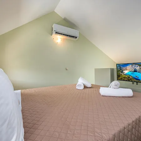 Apartment Kozanos With Private Pool Amoudi